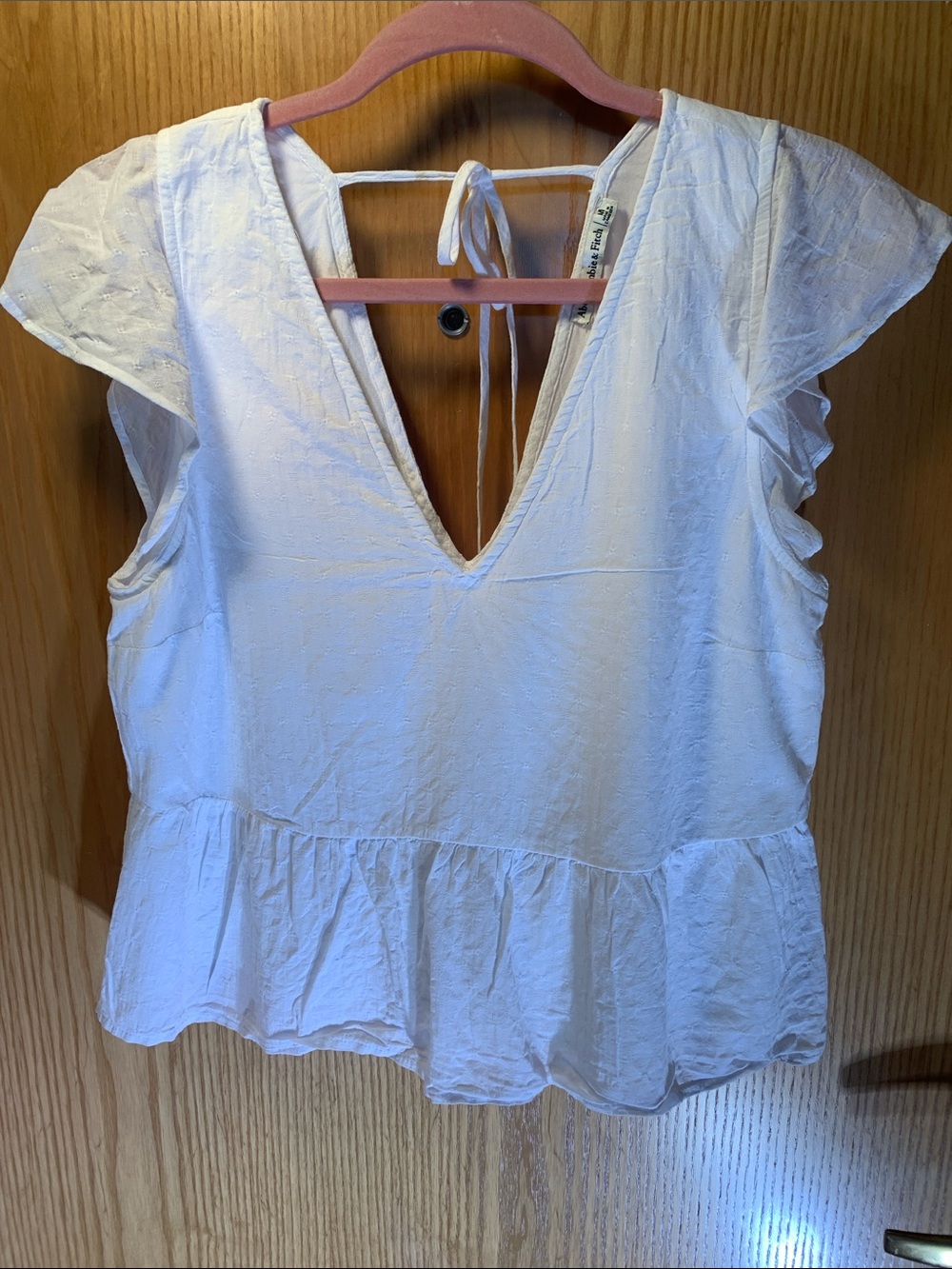 Abercrombie & Fitch 100% Cotton White Ruffle V-Neck Tie-Back Blouse - Size M